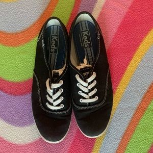 Used Black Keds